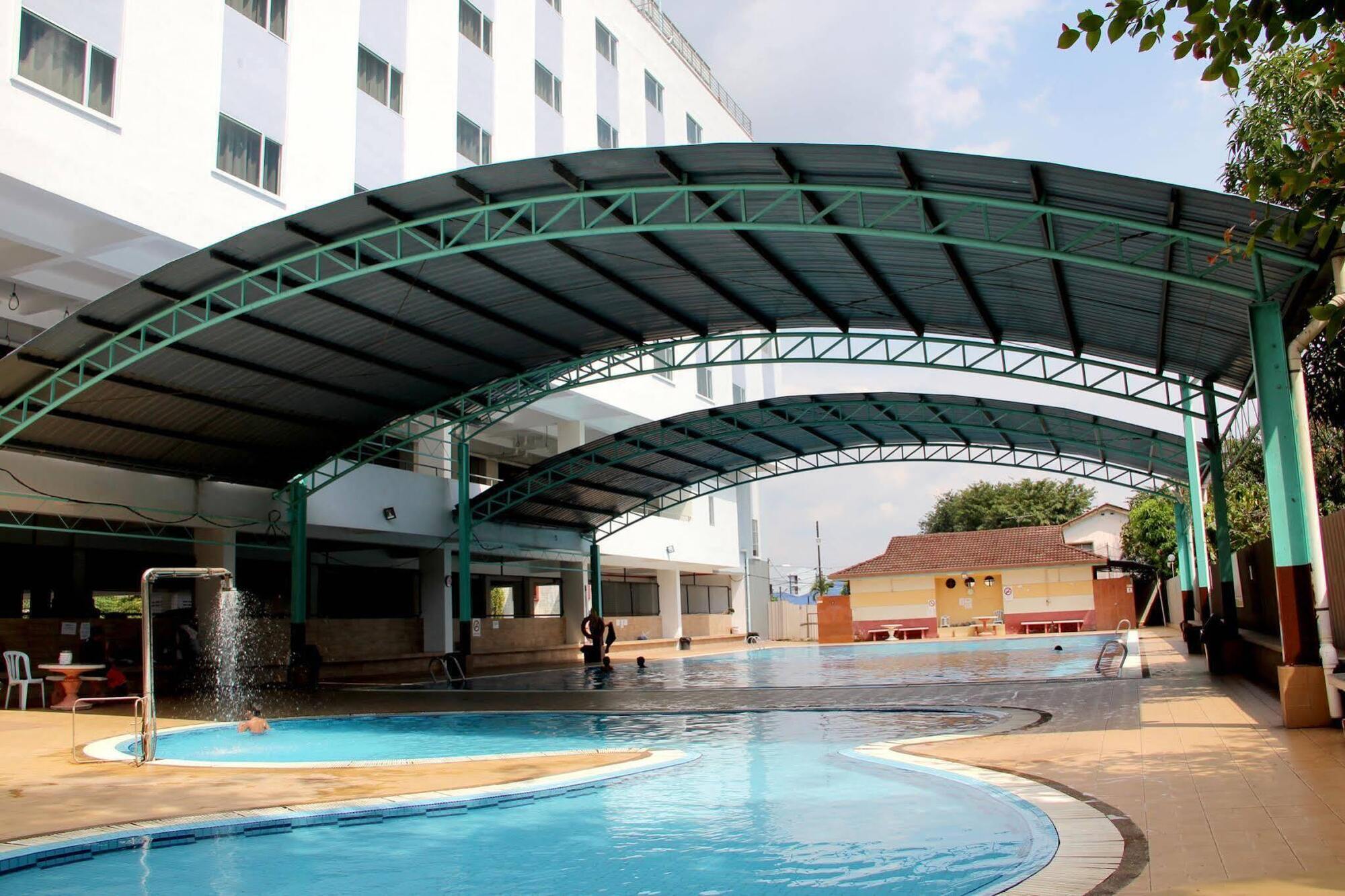 Hotel ASRC Alor Setar Buitenkant foto